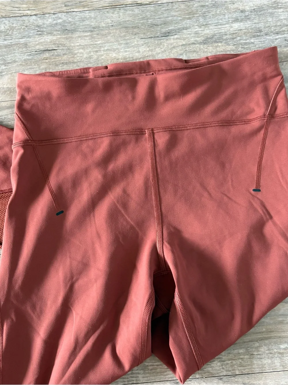 Lululemon Women's Everlux and Mesh High-Rise Crop 23